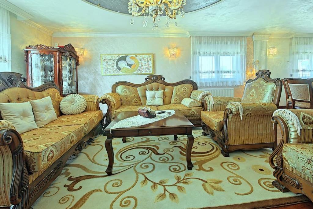 Apartment Sani *